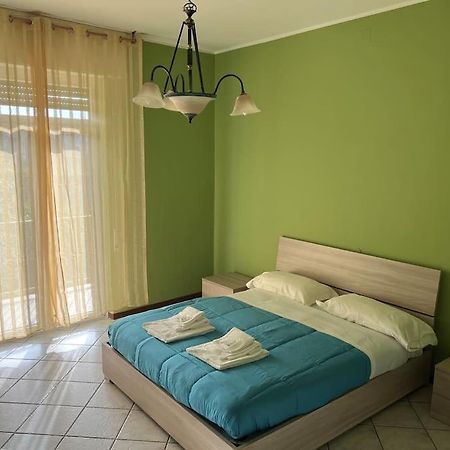 베르가모 Orio Relax 24H Airport 1 - 3 Minute From Arrival By Bus 아파트 외부 사진